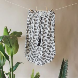 *H&M* Floral Flowy Mid-length skirt